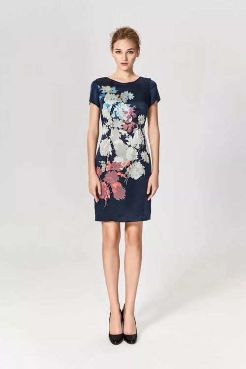 唐百二層精品女裝蒙迪愛(ài)爾專柜 端午佳節(jié)獻(xiàn)祝福，時(shí)尚服飾添風(fēng)采